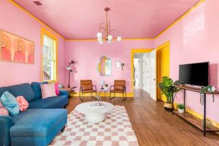 Dolly's Music Row Hideaway - Walkable Location - 2