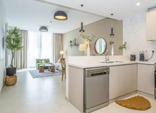 HomesGetaway Spacious 2BR Apartment in Al Wasl 1 Residences - 4