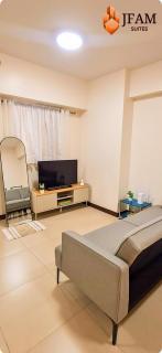 JFam Suites Allegra Condo with Balcony, FREE Parking - 9