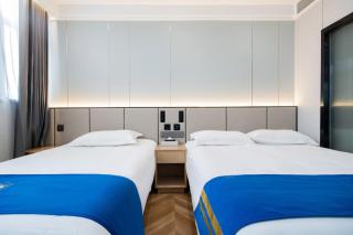 Super 8 Select Hotel - 6