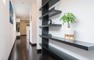 Contemporary Three-Bedroom Home Near Point Fermin - 8