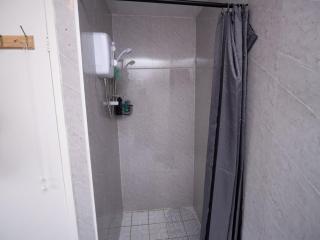Spacious 4BR Retreat in Moseley - Birmingham - 1