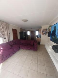 Lubsman Apartments - Centurion - 1