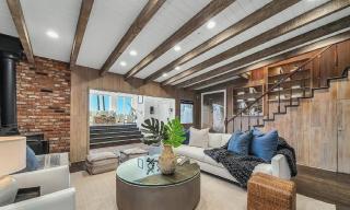 Beachfront Three-Bedroom with Direct Ocean Views - 6