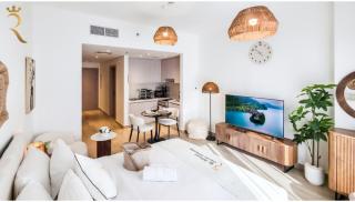 Marina Breeze Studio - Stylish Waterfront Stay on Yas Island Near Yas Marina Circui - Abu Dhabi - 0