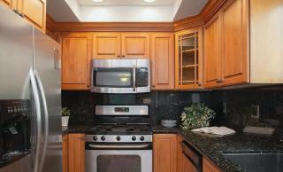 Refined Three-Bedroom Marina Home - 5