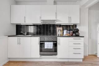 Northern Lights Stay I Central I Stylish Flat - 2