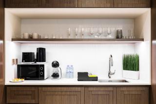 SettlerHomes - 14F Ocean View Gem With Private Beach - 1