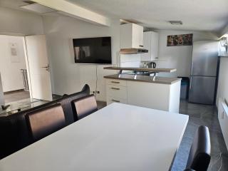 Welcome to Ndé-flat in Abstatt - 1