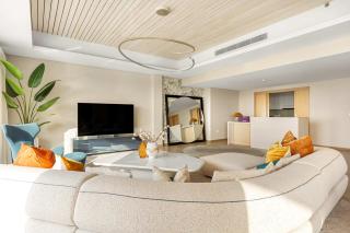Silkhaus Beach House & Private Pool with 3BR & Maid Room - Abu Dhabi - 7