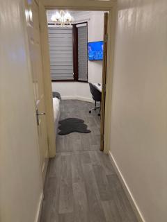 Cosy Spacious Studio Flat,N18 - Londra - 9