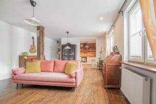 Retro cozy apartment 10 minutes to beach and 15 minutes to old city - 5