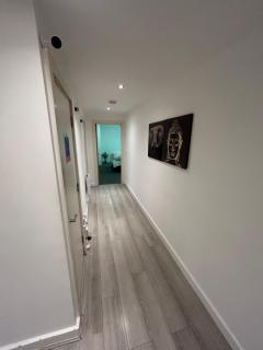 1 Bedroom Apartment Birmingham City Centre - 1