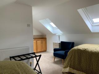 Oak Cottage - an inclusive peaceful haven - Newport - 2
