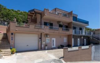 1 Bedroom Stunning Apartment In Ploce - 0