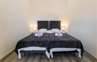 1 Bedroom Stunning Apartment In Ploce - 7