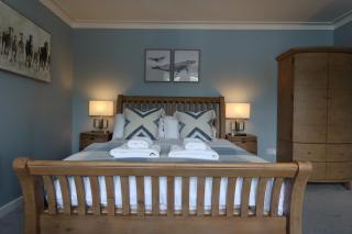 Pink House Skye - 5