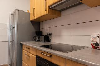 Sweet 2BR Shared Apt next to Enkplatz U3 - 6