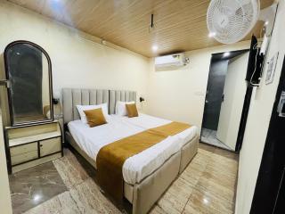 Nandan Residency 500 mtr from Ram Mandir - 1