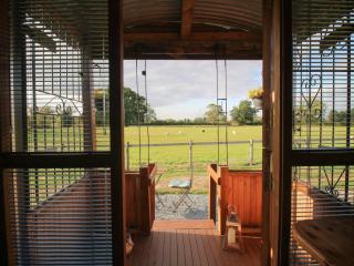 Sharon's Shepherd Hut - 7