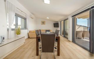 2 Bedroom Gorgeous Apartment In Kozino - 7