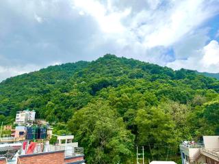 Peaceful 2BHK Retreat Near Forest Reserve - 1