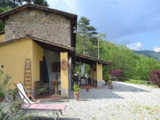 Cottage in Pescia with Pool & Garden - 0