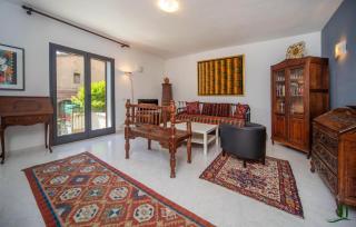 2 Bedroom Nice Apartment In Stribugliano - 8