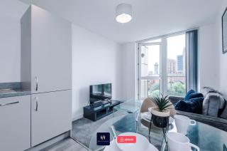 Elegant 1BR in Salford, Balcony, WiFi, Kitchen - 5