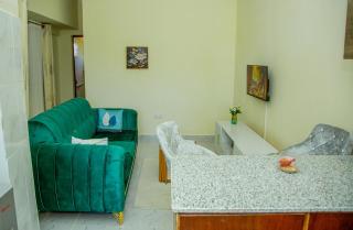 Lush Executive One Bedroom with free WI-FI - 7