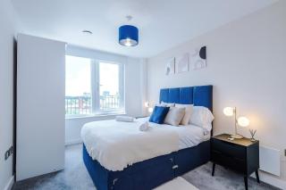 2BR Chic and Stylish in Salford, WiFi, Kitchen, Parking with City view - 8