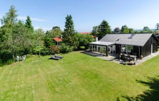 3 Bedroom Stunning Home In Odder - Beder - 0