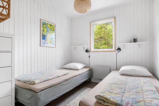 1582 Aakirkeby - Boesparken 2 - 2