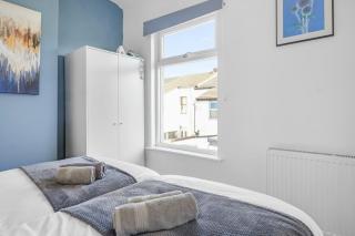 Beautiful Contractors Home from Home 2BD House Free Parking Fast wifi - Seacombe - 1