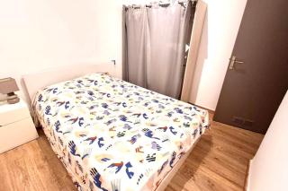 Spacious cocoon close to the beach - 2