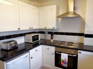 Comfortable 2 Bedroom Apartment in Headington, Near John Radcliffe Hospital & Oxford Brookes - Oxford - 2