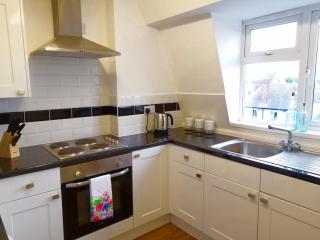 Comfortable 2 Bedroom Apartment in Headington, Near John Radcliffe Hospital & Oxford Brookes - 6