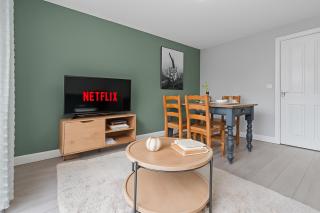 Welcoming House - Walking distance to Town Centre - Sleeps 5 - Free Parking, Self-Check-In, Fast WiFi and Smart TV by Yoko Property - Rugby - 9