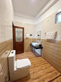 Crest Cold Homestay - 4