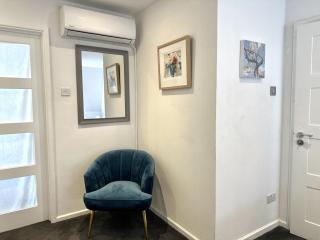 Queens Place - 1 Bedroom Apartment - 1