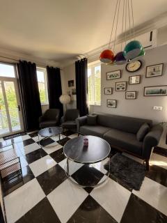 Yerevan Modern Holiday Apartment - 5