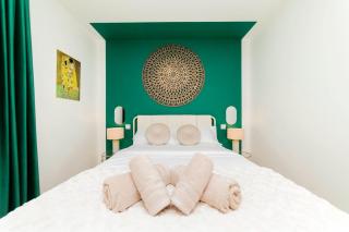 Aurora Stays by Charming - Parking gratis, Piscina - 4