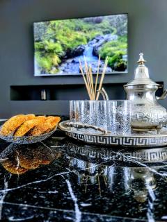 Luxury villa, private heated pool, jacuzzi, games - 5