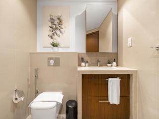 Kensington 2BR Lux flat Burj View and Dubai Mall link - 1