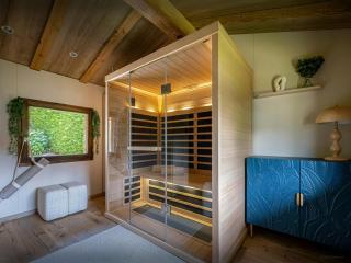 Chalet Snow Love - OVO Network - 1
