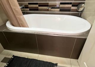 The Giraffe Room at Frederick's Place - Pretoria - 4