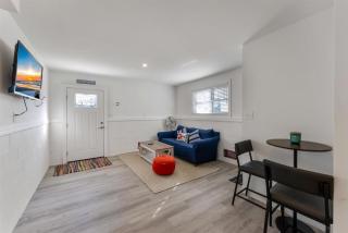 131 W Spicer Ave, Unit 2 - 5