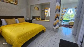 Froude Apartments - 9