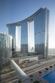 Great 1 BDR in the Iconic Gate Tower - 5 min to ADGM, Cleveland, Galleria or Beach - High Floor - Heart of Al Reem Island - 5