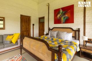 StayVista at Orchard by the River with Bonfire, BBQ - 1